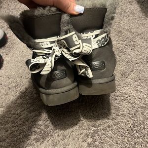 Size 7 Womens UGGS-used
